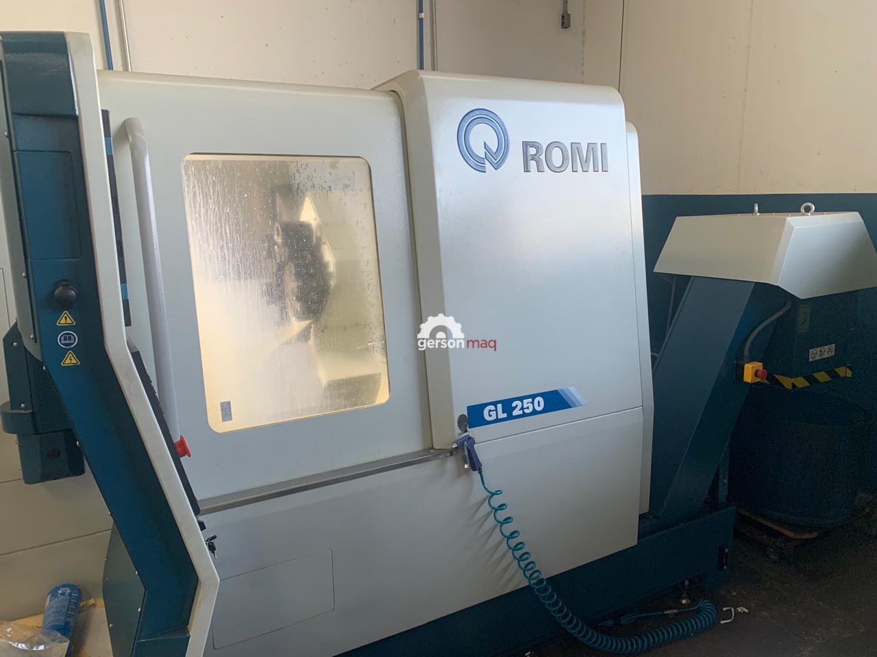 TORNO CNC ROMI GL250 - ANO 2022 - 576 HRS DE USO